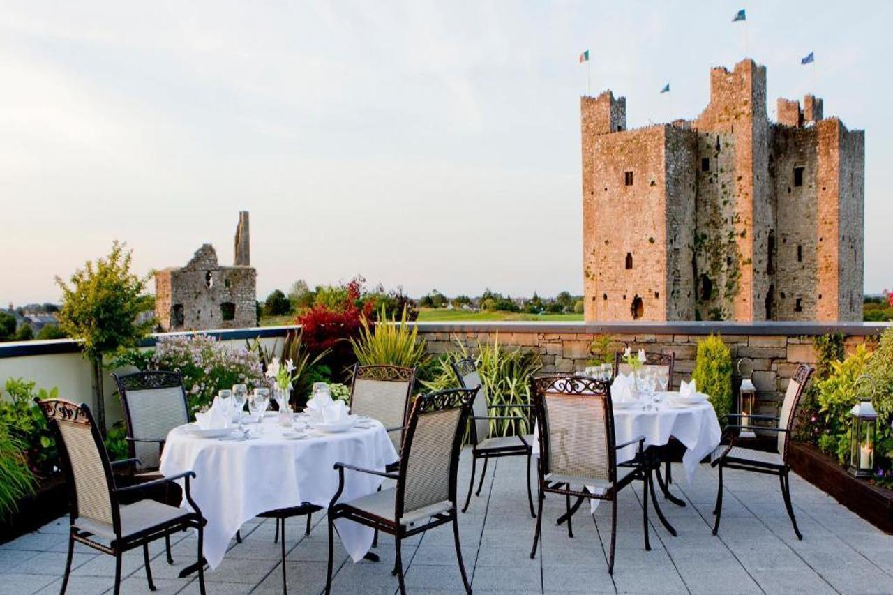 Trim Castle Hotel ภายนอก รูปภาพ